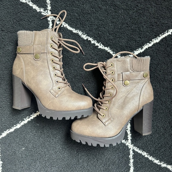 Dream Pairs Brown Khaki Beige Leather Combat Heeled Moto Boots - Picture 4 of 8